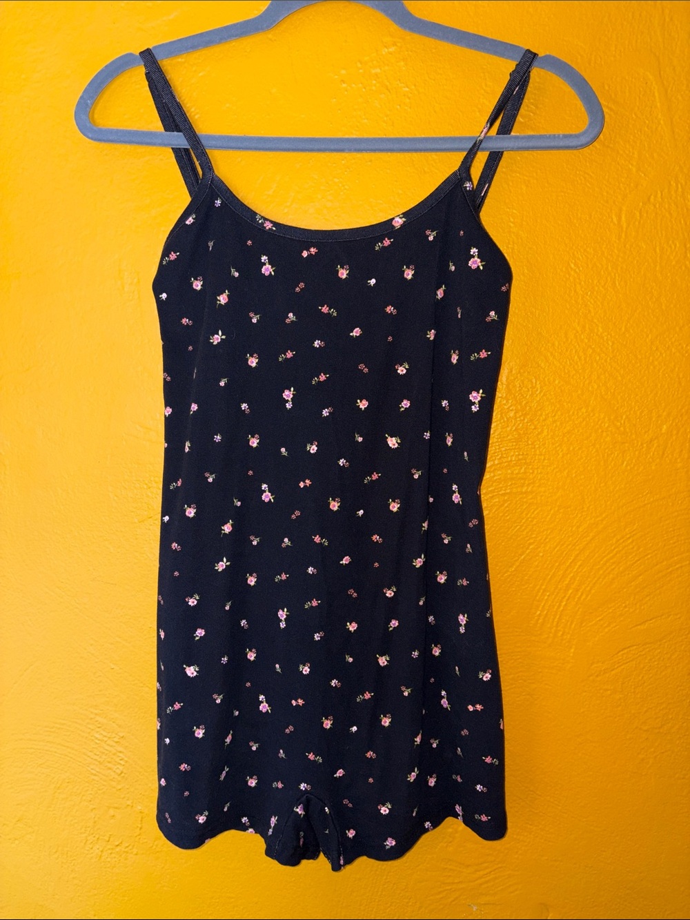 Forever 21 Black Floral Spaghetti Strap Romper w Shorts XL Worn Once